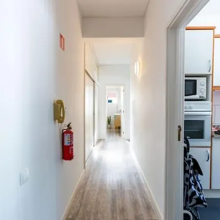 Enjoy The Center At Fully Equipped 2 Bedroom 5 Min Walk To & Market * Funchal (Madeira)