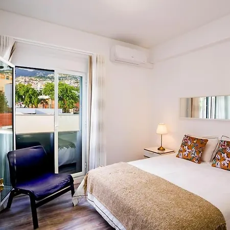 Enjoy The Center At Fully Equipped 2 Bedroom 5 Min Walk To & Market * Funchal (Madeira)