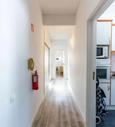 Enjoy The Center At Fully Equipped 2 Bedroom 5 Min Walk To & Market * Funchal (Madeira)