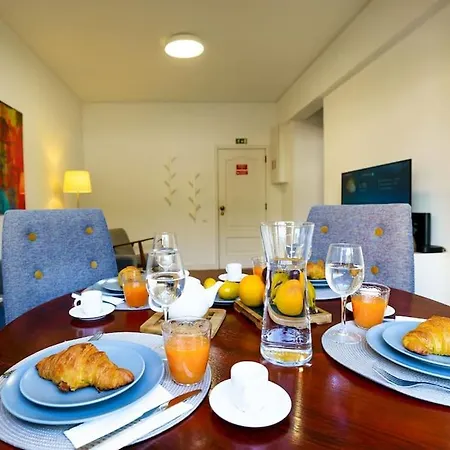 Enjoy The Center At Fully Equipped 2 Bedroom 5 Min Walk To & Market Funchal (Madeira)
